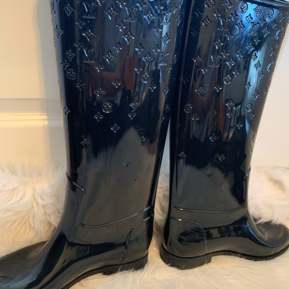 Louis Vuitton Rain Boots Black - MUST HAVES Sz 39 - Picture 7 of 11